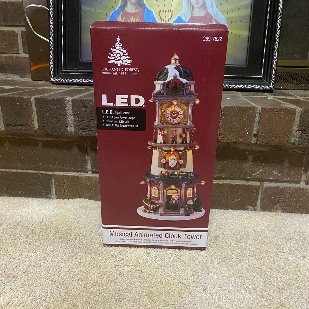 L.E.D Musical Christmas clock tower - Picture 3 of 5